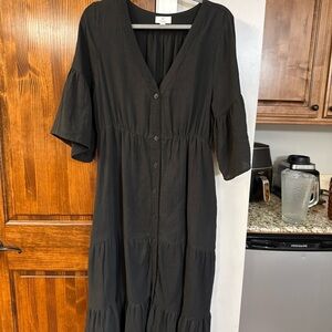 Sophisticated Black Tiered Maxi Dress